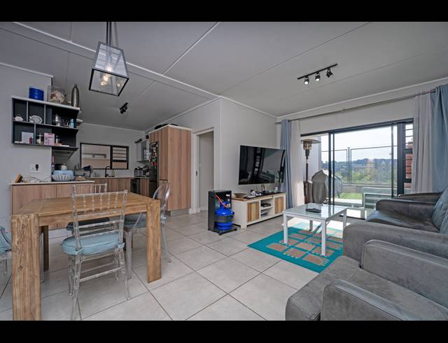 3 BEDROOM APARTMENT TO LET IN WATERFALL